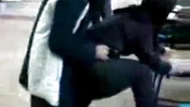 De jolies filles enceinte porn ont des bites dans leurs trous
