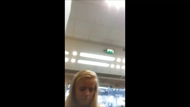 Fin heureuse pour la coquine femme enceinte youporn Elina