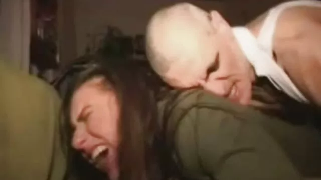 Un mec brune insatiable baise fort porno enceinte gratuit sur le lit
