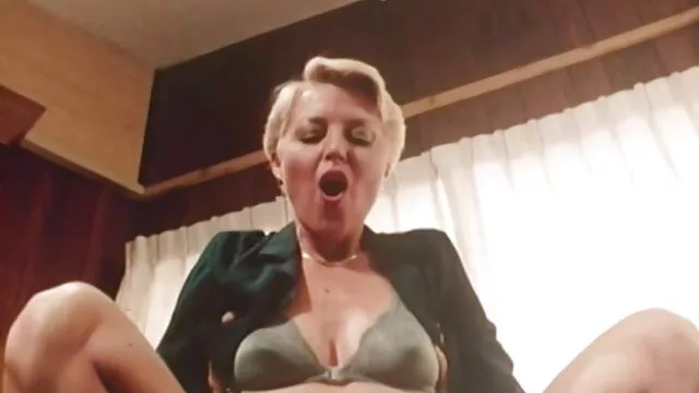 Fille porno x femme enceinte italienne voulait passionnément du sexe