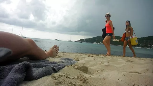 Modesta se masturbe devant video xxl femme enceinte la caméra