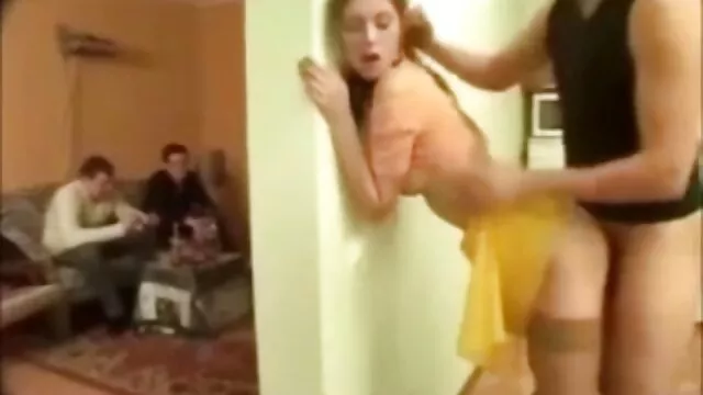 Scénario de viol d'une femme de ménage aux film porno femme enceinte gros seins