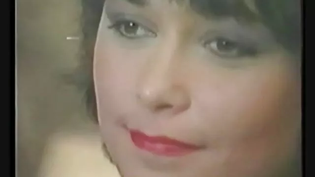 Fait Angela avaler du enceinte sex video sperme