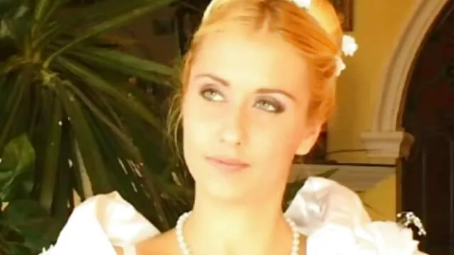 Blonde massage femme enceinte porn se fait baiser dans le cul